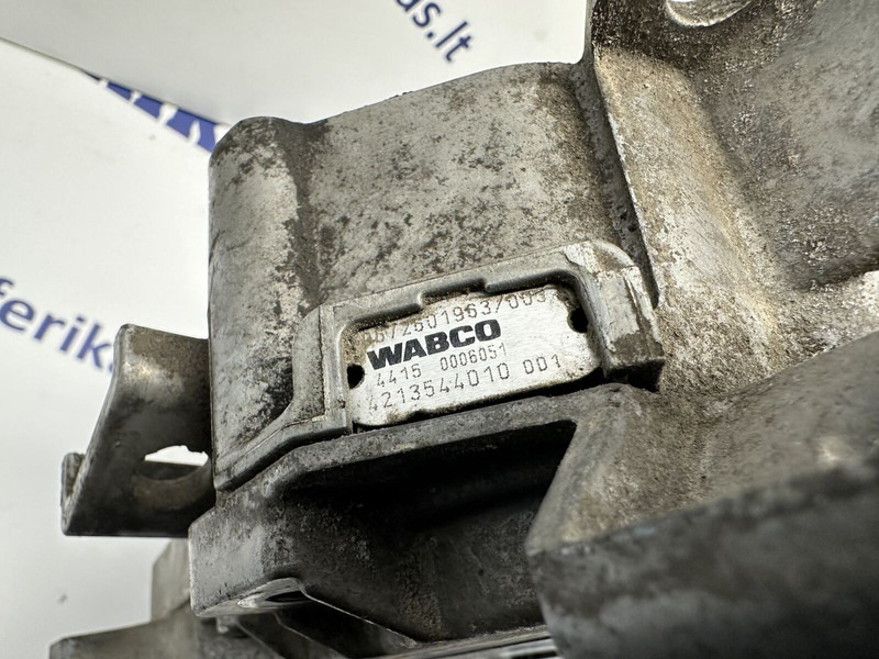 Mercedes-Benz transmission shifting cylinder - Gearbox for Truck: picture 5 Mercedes-Benz transmission shifting cylinder - Gearbox for Truck: picture 5