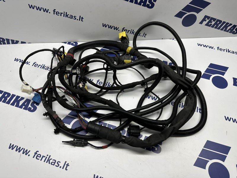 Mercedes-Benz xenon headlights wires set - Headlight for Truck: picture 1 Mercedes-Benz xenon headlights wires set - Headlight for Truck: picture 1