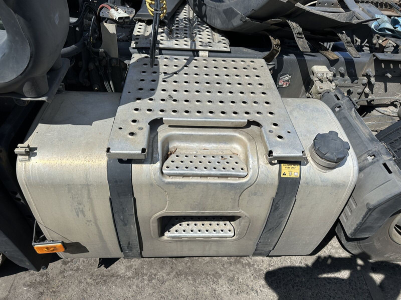 Renault fuel tank 480L - Fuel tank for Truck: picture 4 Renault fuel tank 480L - Fuel tank for Truck: picture 4