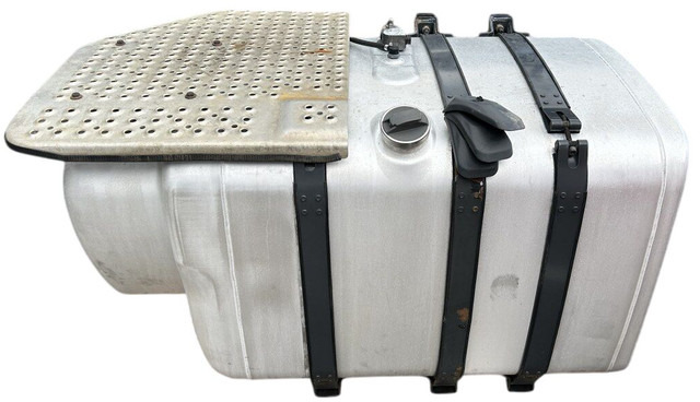 Scania 540L with brackets - Fuel tank for Truck: picture 1 Scania 540L with brackets - Fuel tank for Truck: picture 1