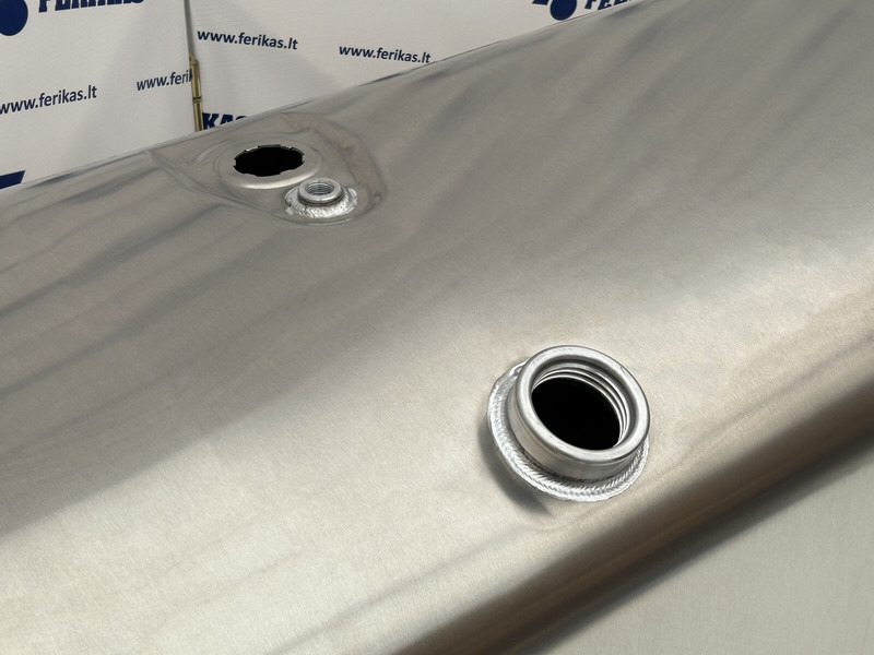 Scania New aluminum fuel tank 615L - Fuel tank for Truck: picture 4 Scania New aluminum fuel tank 615L - Fuel tank for Truck: picture 4