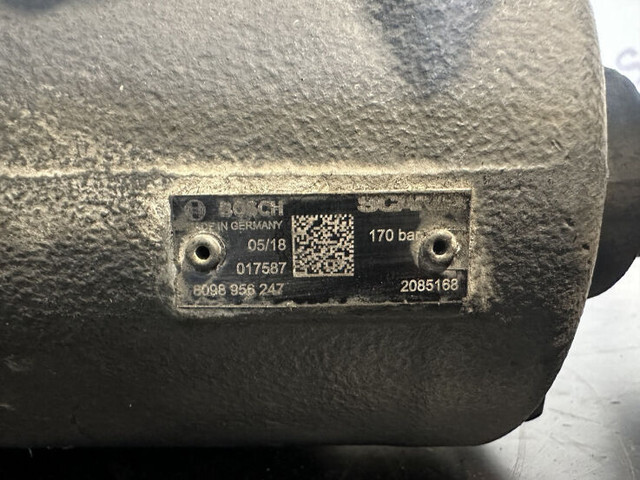 Scania power steering gear - Steering column for Truck: picture 4 Scania power steering gear - Steering column for Truck: picture 4