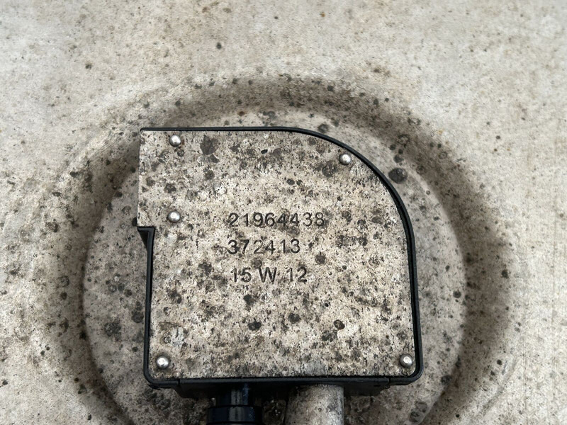 Volvo 450 liters, 560x675x1430 - Fuel tank for Truck: picture 5 Volvo 450 liters, 560x675x1430 - Fuel tank for Truck: picture 5