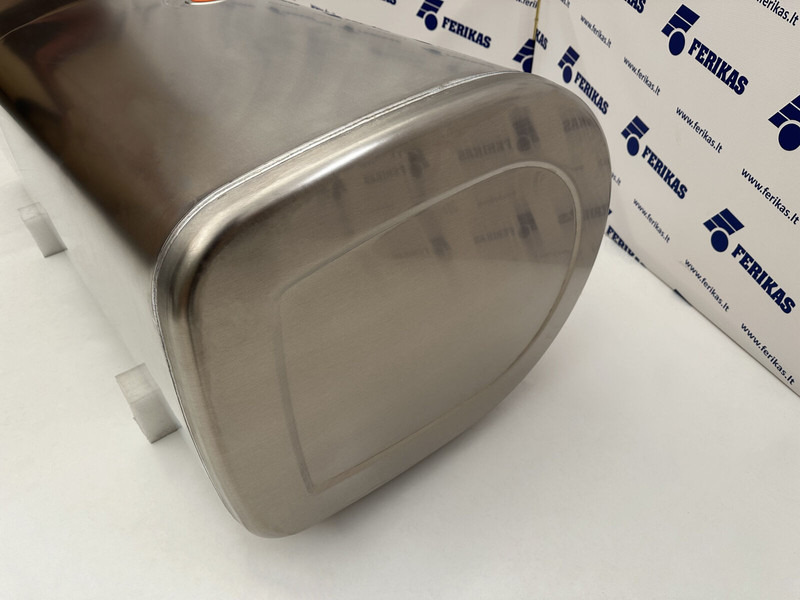 Volvo VOLVO RENAULT - Fuel tank for Truck: picture 2 Volvo VOLVO RENAULT - Fuel tank for Truck: picture 2