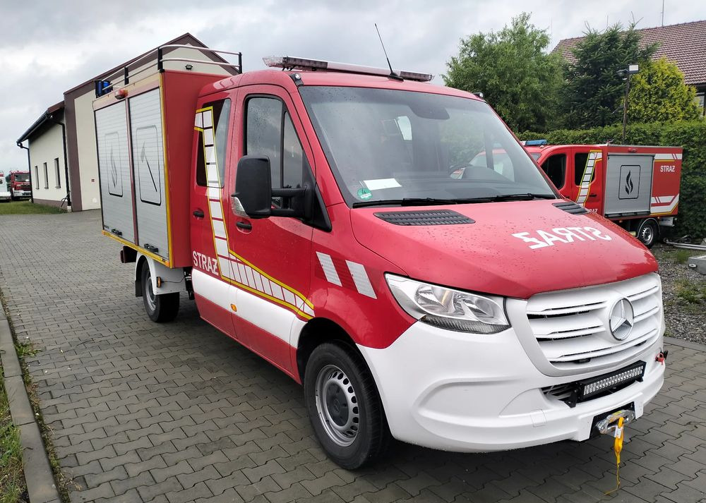 Fire truck Mercedes-Benz Sprinter 907 straż strażacki pożarniczy Hasici Pompier: picture 13 Fire truck Mercedes-Benz Sprinter 907 straż strażacki pożarniczy Hasici Pompier: picture 13
