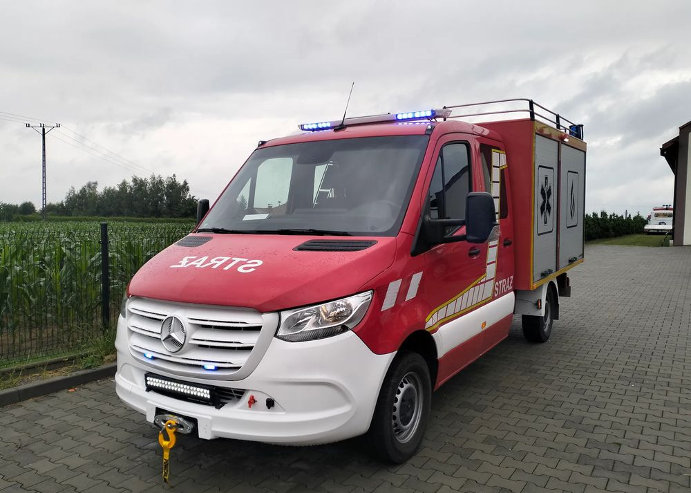 Fire truck Mercedes-Benz Sprinter 907 straż strażacki pożarniczy Hasici Pompier: picture 10 Fire truck Mercedes-Benz Sprinter 907 straż strażacki pożarniczy Hasici Pompier: picture 10