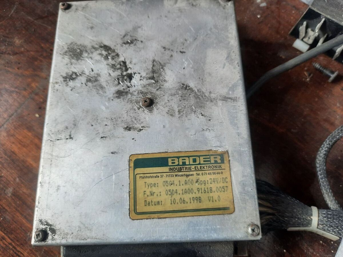 Bosch Bader 0504.1.A00 EST-32 Volvo - ECU for Bus: picture 1 Bosch Bader 0504.1.A00 EST-32 Volvo - ECU for Bus: picture 1