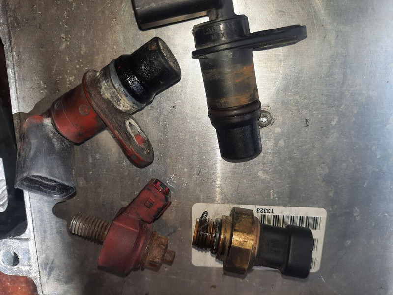 Cummins 239Kvt - ECU: picture 4 Cummins 239Kvt - ECU: picture 4