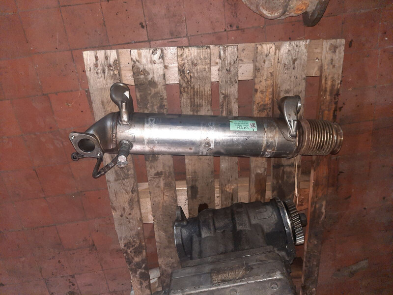 Cummins ISL egr Cooler - Exhaust system: picture 2 Cummins ISL egr Cooler - Exhaust system: picture 2
