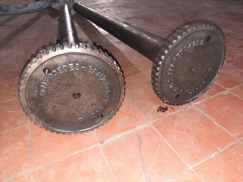 Mercedes-Benz Neoplan . Scania . Volvo . Man - Drive shaft: picture 2 Mercedes-Benz Neoplan . Scania . Volvo . Man - Drive shaft: picture 2