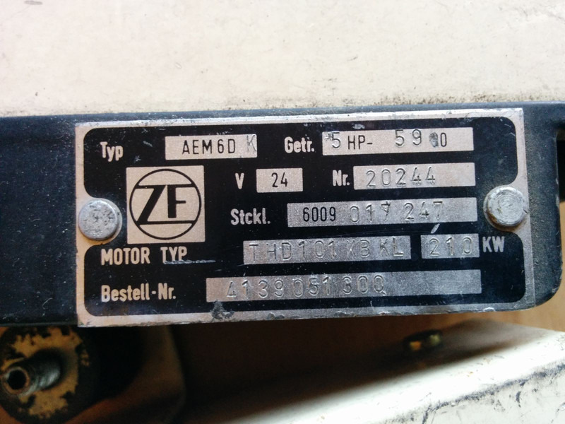 Mercedes-Benz ZF AEM-6DK - ECU: picture 2 Mercedes-Benz ZF AEM-6DK - ECU: picture 2