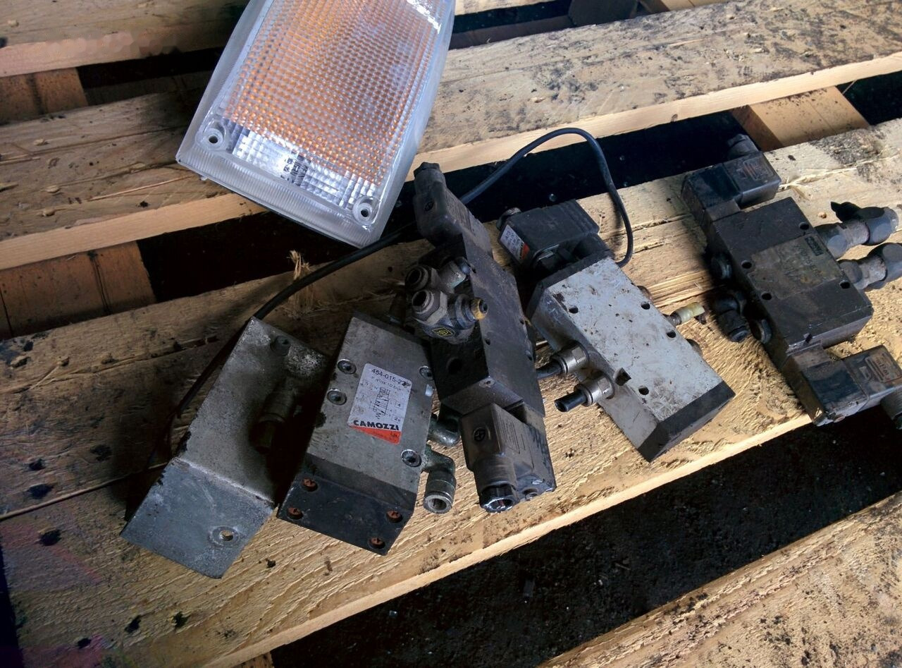Otopleniya Neoplan Burkert - Brake valve for Bus: picture 4 Otopleniya Neoplan Burkert - Brake valve for Bus: picture 4