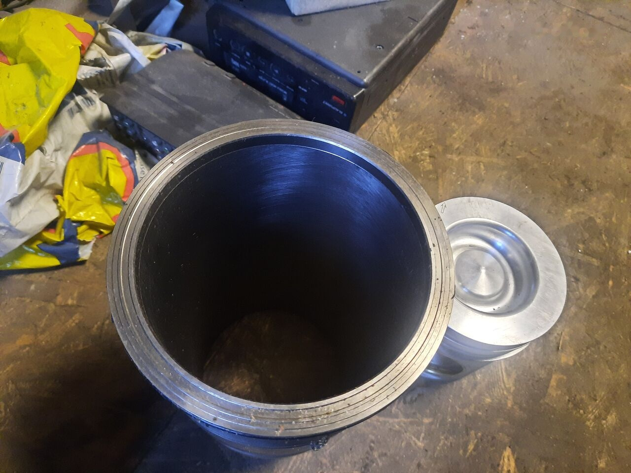 Scania 794661602 Scania - Engine and parts for Bus: picture 2 Scania 794661602 Scania - Engine and parts for Bus: picture 2
