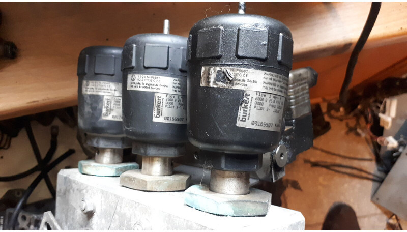 Scania B12 - Cables/ Wire harness: picture 2 Scania B12 - Cables/ Wire harness: picture 2