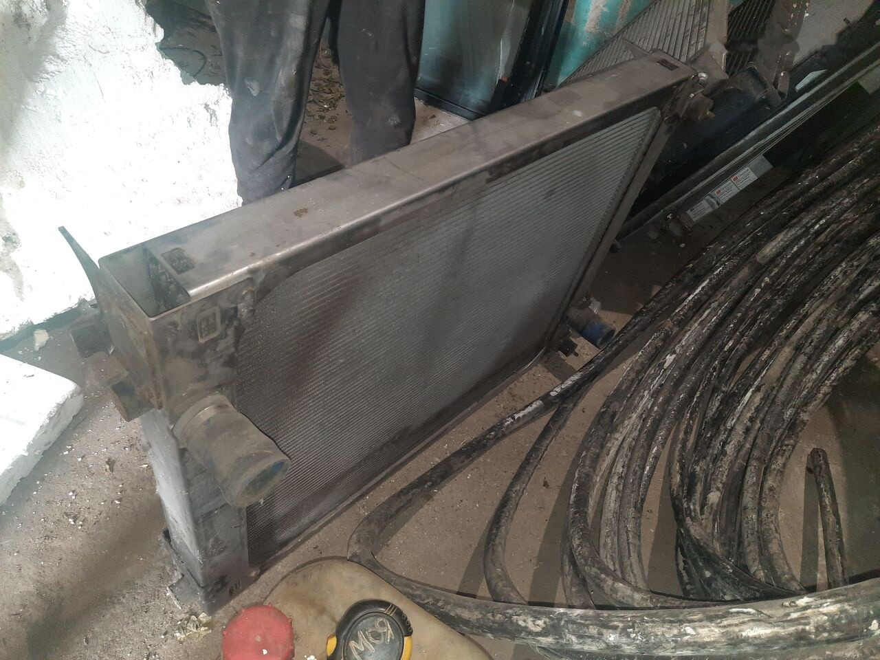 Scania man U Scania VEST/ 124 truck - Radiator for Truck: picture 5 Scania man U Scania VEST/ 124 truck - Radiator for Truck: picture 5