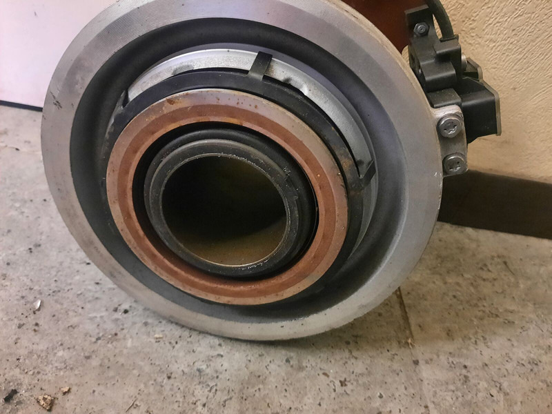 Volvo - Spare parts: picture 4 Volvo - Spare parts: picture 4