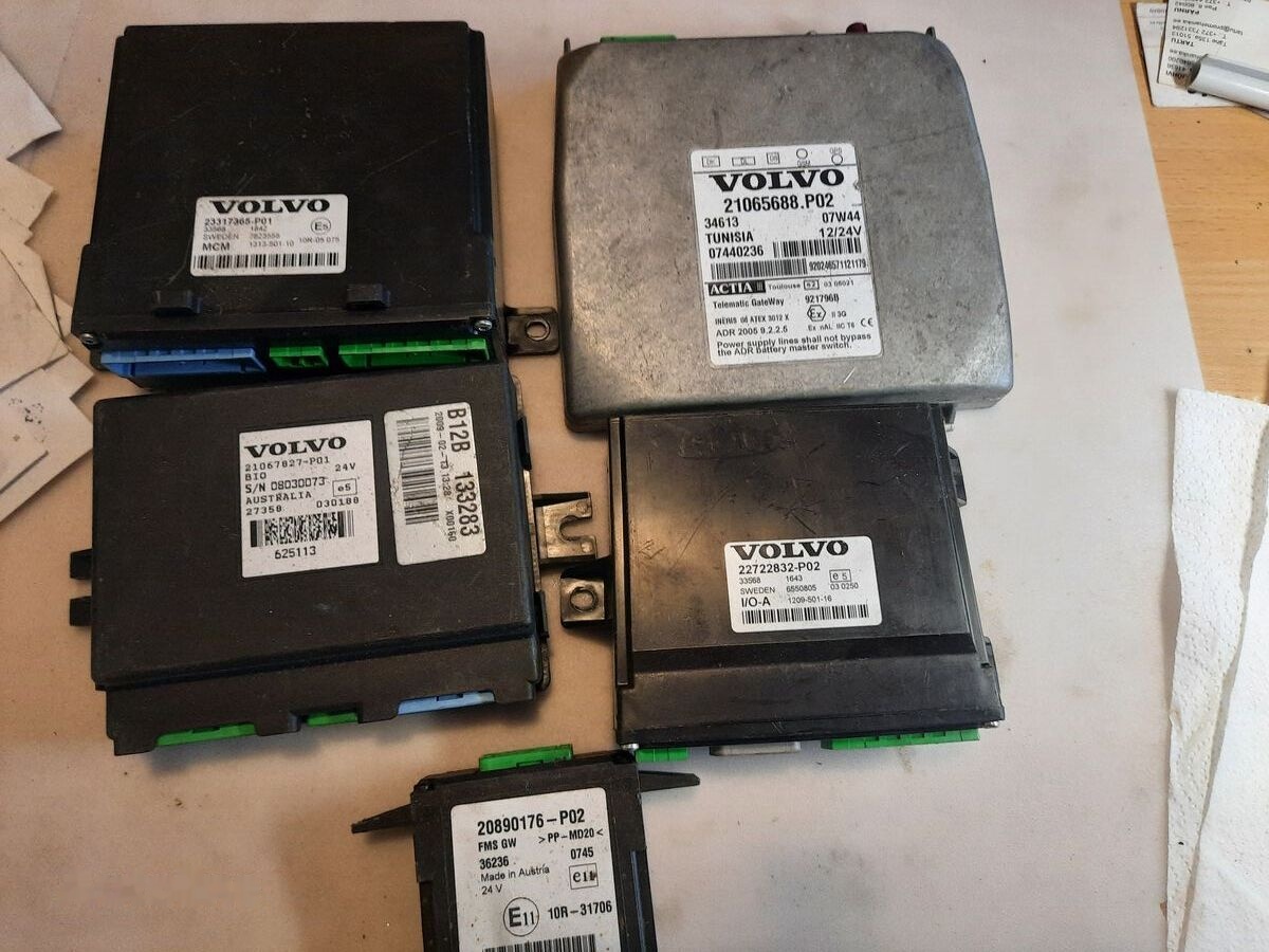 Volvo 23317365 - ECU for Bus: picture 3 Volvo 23317365 - ECU for Bus: picture 3