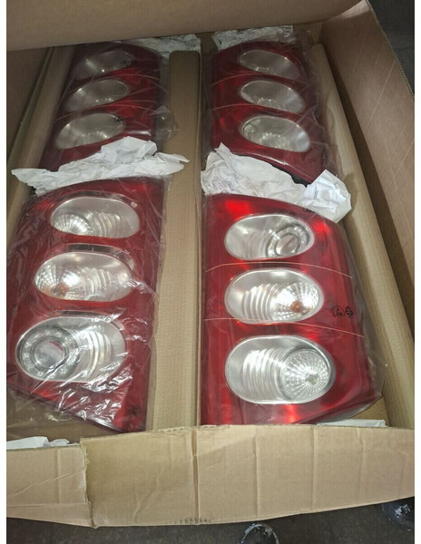 Volvo B12-9700 - Lights/ Lighting: picture 2 Volvo B12-9700 - Lights/ Lighting: picture 2