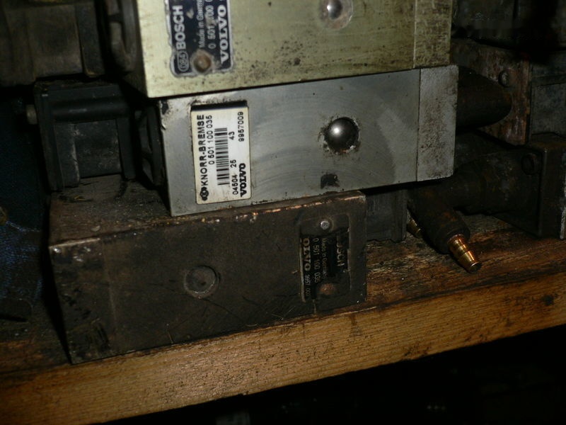 Volvo Uronem pola 0501100014. 28. 29. 35. 40. Volvo skaniya - ECU for Bus: picture 5 Volvo Uronem pola 0501100014. 28. 29. 35. 40. Volvo skaniya - ECU for Bus: picture 5
