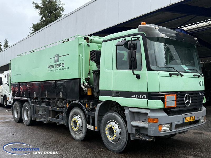 Mercedes-Benz Actros 4140 8x4 Naafreductie, Bladgeveerd, ADR - Vacuum truck: picture 1 Mercedes-Benz Actros 4140 8x4 Naafreductie, Bladgeveerd, ADR - Vacuum truck: picture 1