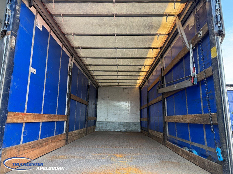 Scania P250 Euro 6, Sliding roof, 2000 kg lift - Curtainsider truck: picture 5 Scania P250 Euro 6, Sliding roof, 2000 kg lift - Curtainsider truck: picture 5