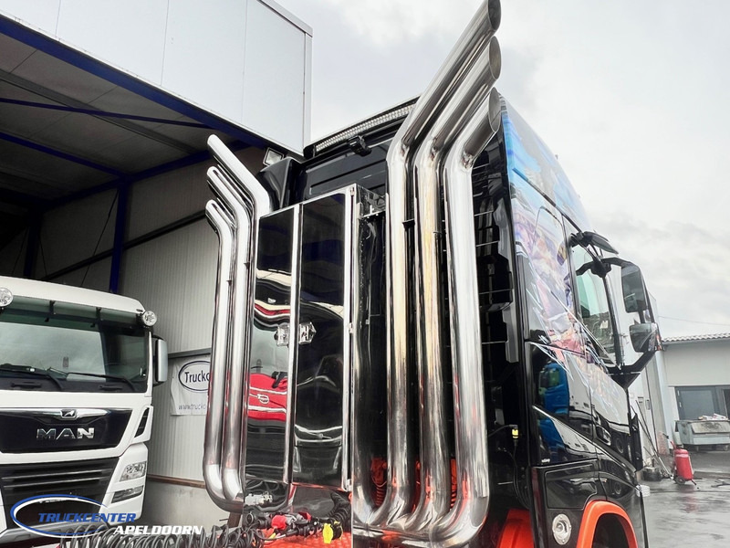 Volvo FH 750 6x4, I-cool, Special Show truck! - Tractor unit: picture 5 Volvo FH 750 6x4, I-cool, Special Show truck! - Tractor unit: picture 5