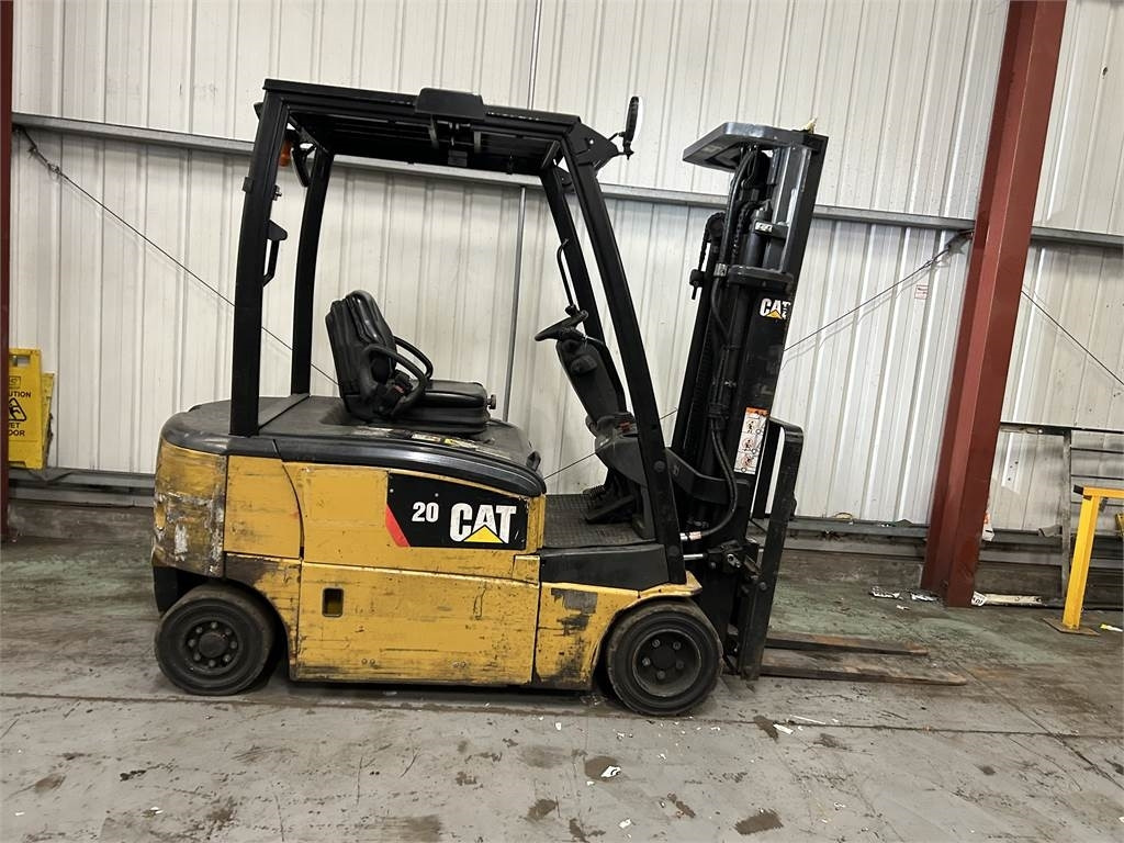 CAT EP20PN  - Electric forklift: picture 5 CAT EP20PN  - Electric forklift: picture 5