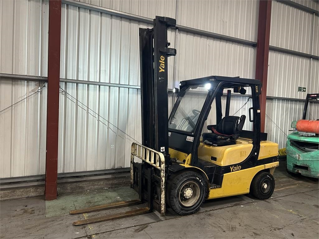 Yale GDP35VX  - Diesel forklift: picture 2 Yale GDP35VX  - Diesel forklift: picture 2