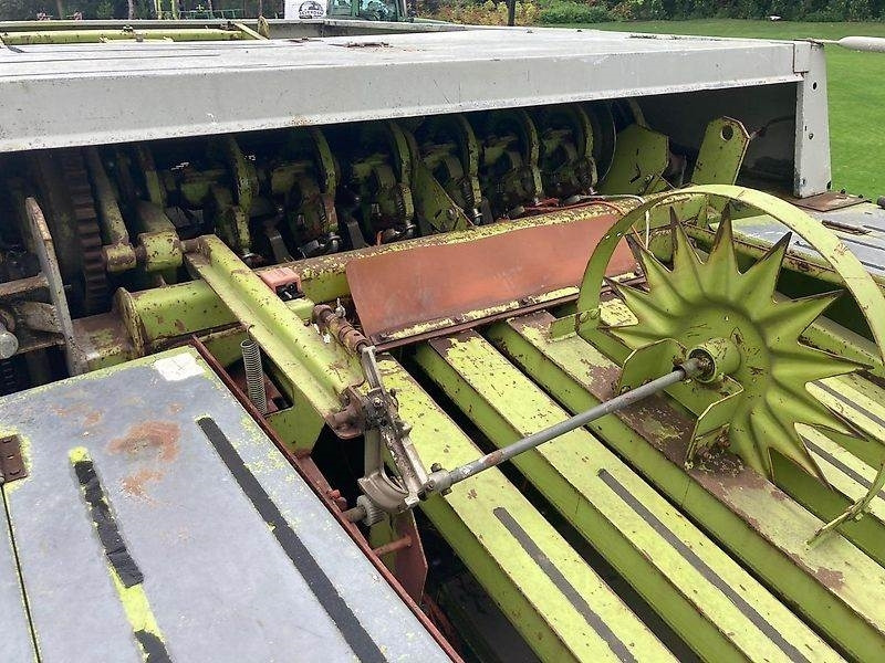 Square baler Claas Quadrant 1200: picture 11
