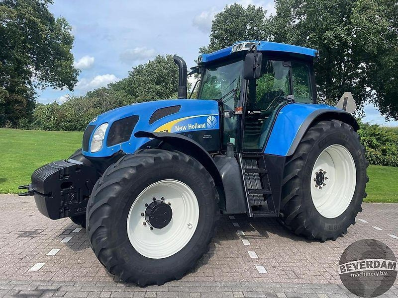 New Holland TVT 170 - Farm tractor: picture 2 New Holland TVT 170 - Farm tractor: picture 2