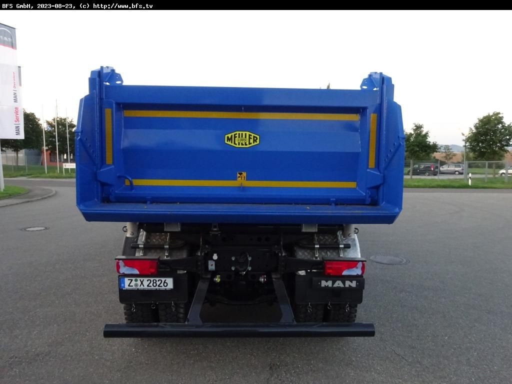 MAN TGS (TG3) 35.520 8x4 BB CH Bordmatik links, 3-Se - Tipper: picture 3 MAN TGS (TG3) 35.520 8x4 BB CH Bordmatik links, 3-Se - Tipper: picture 3