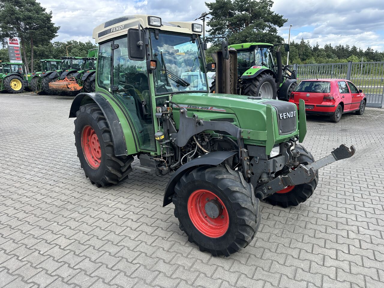 FENDT 209 P - Farm tractor: picture 3 FENDT 209 P - Farm tractor: picture 3