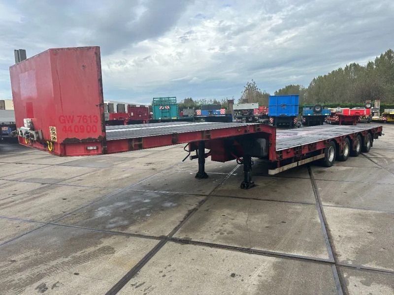 Bodex 4 AXLE, EXTANDABLE - Low loader semi-trailer: picture 2 Bodex 4 AXLE, EXTANDABLE - Low loader semi-trailer: picture 2