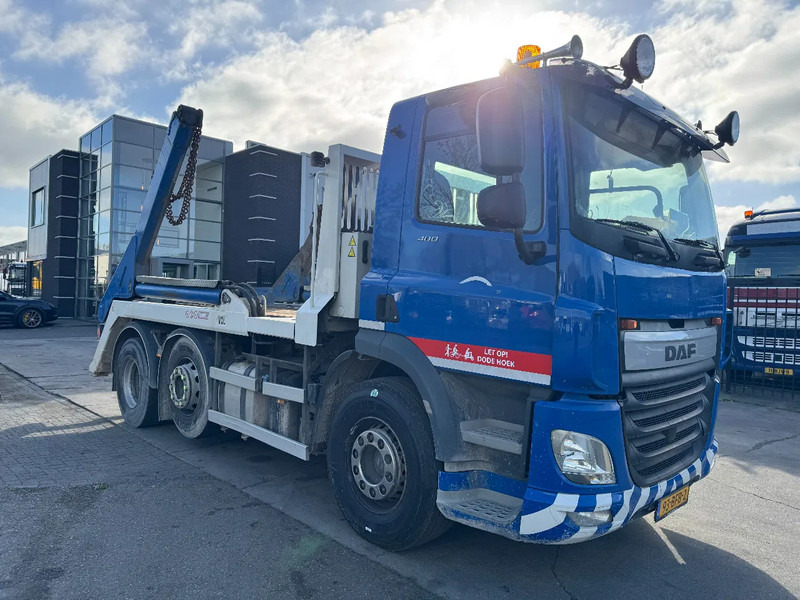 Skip loader truck DAF CF 400 6X2 - EURO 6 + VDL P-18 + REMOTE + LIFT AXLE: picture 8 Skip loader truck DAF CF 400 6X2 - EURO 6 + VDL P-18 + REMOTE + LIFT AXLE: picture 8