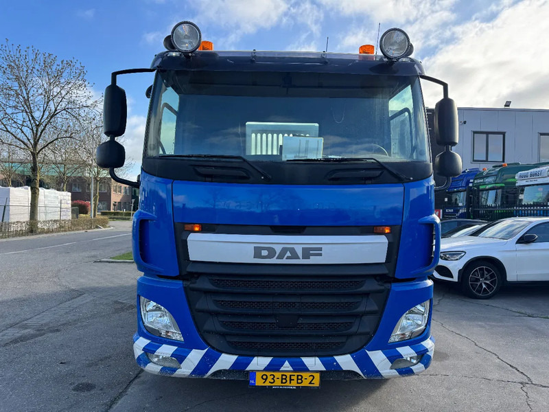Skip loader truck DAF CF 400 6X2 - EURO 6 + VDL P-18 + REMOTE + LIFT AXLE: picture 7 Skip loader truck DAF CF 400 6X2 - EURO 6 + VDL P-18 + REMOTE + LIFT AXLE: picture 7