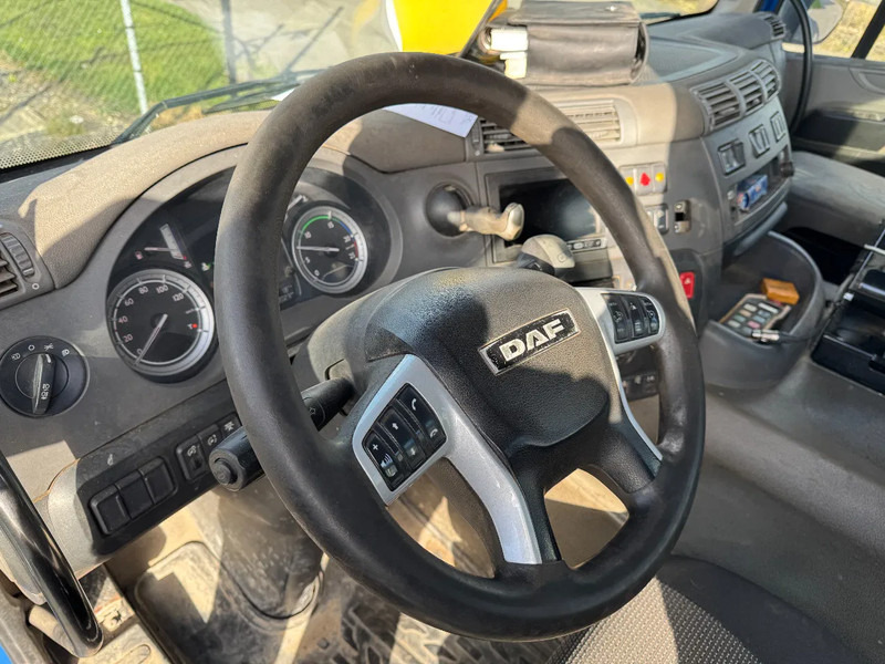 Skip loader truck DAF CF 400 6X2 - EURO 6 + VDL P-18 + REMOTE + LIFT AXLE: picture 17 Skip loader truck DAF CF 400 6X2 - EURO 6 + VDL P-18 + REMOTE + LIFT AXLE: picture 17