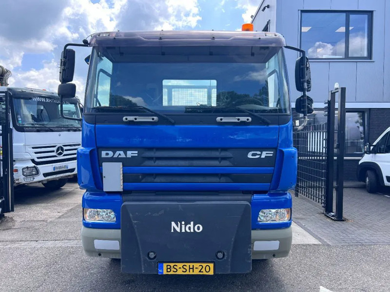 DAF CF 85.360 6X2 EURO 5 HYVA SKIPLOADER + NIDO - Skip loader truck: picture 2 DAF CF 85.360 6X2 EURO 5 HYVA SKIPLOADER + NIDO - Skip loader truck: picture 2