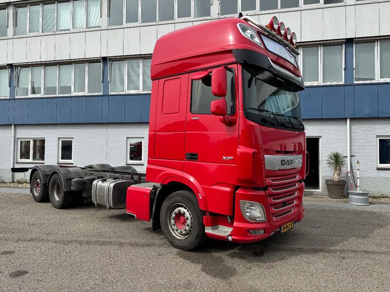 DAF XF 480 6x2 EURO 6 MET LIFTAS - Cab chassis truck: picture 2 DAF XF 480 6x2 EURO 6 MET LIFTAS - Cab chassis truck: picture 2