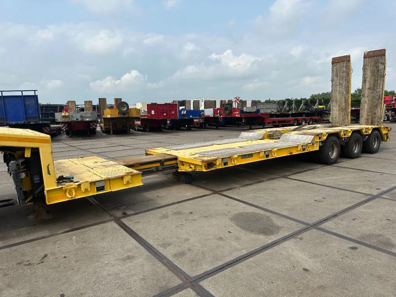 Goldhofer 3 AS GESTUURD REMOTE CONTROLE 1,2 M EXTENDABLE - Low loader semi-trailer: picture 2 Goldhofer 3 AS GESTUURD REMOTE CONTROLE 1,2 M EXTENDABLE - Low loader semi-trailer: picture 2