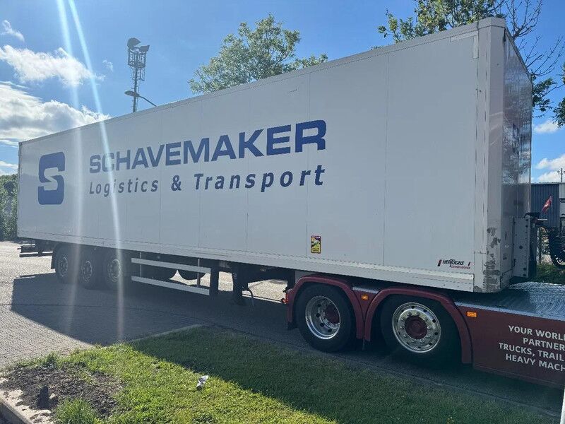 Hertoghs O3 3 AXLE - SAF - DISC BRAKES - Closed box semi-trailer: picture 5 Hertoghs O3 3 AXLE - SAF - DISC BRAKES - Closed box semi-trailer: picture 5