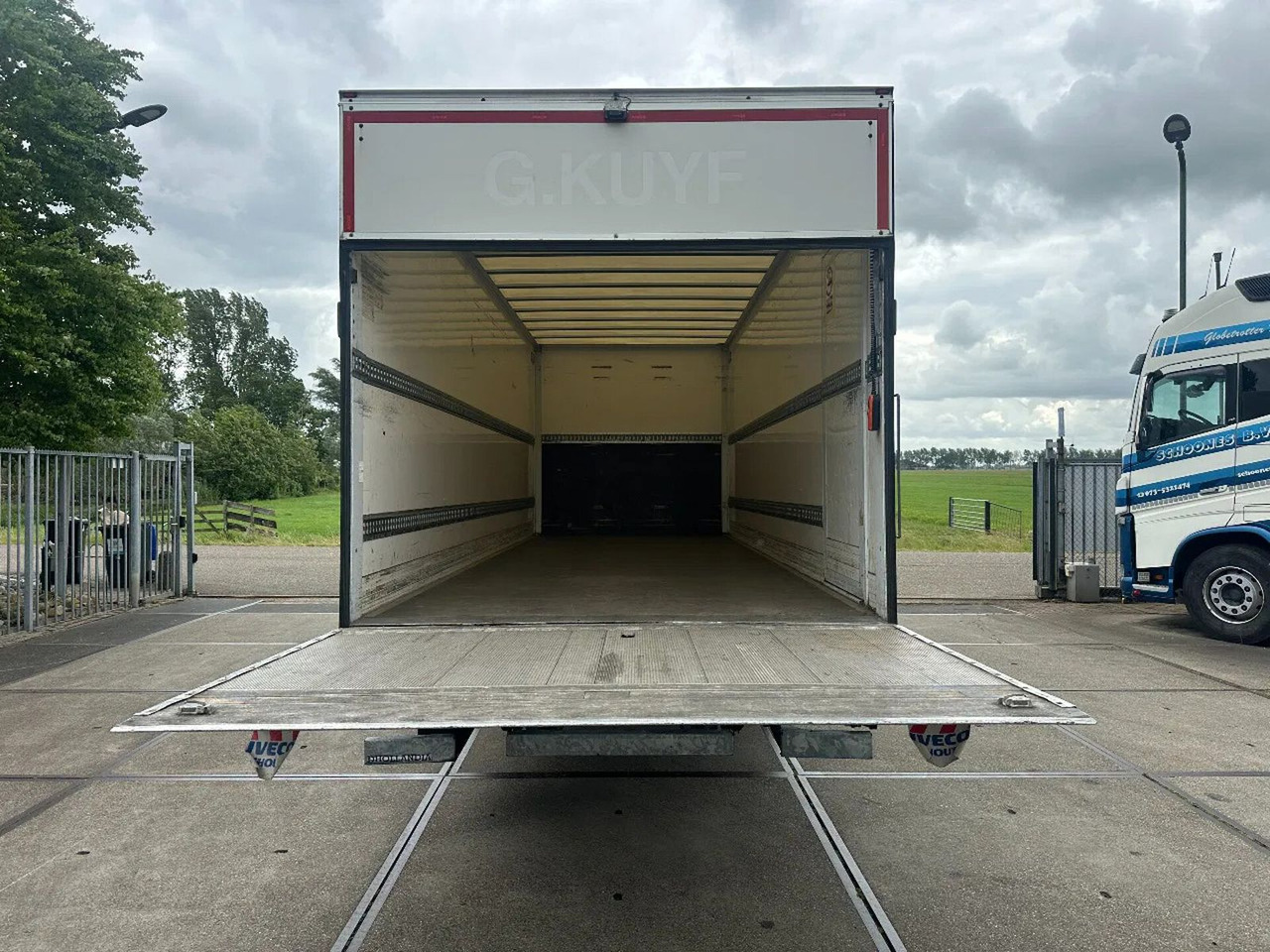 Iveco ML 120 -220 L, DHOLLANDIA LIFT, BOX 730X250X240 - Box truck: picture 5 Iveco ML 120 -220 L, DHOLLANDIA LIFT, BOX 730X250X240 - Box truck: picture 5