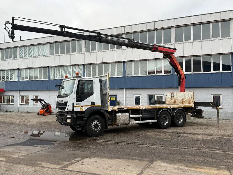 Iveco Trakker 360 - Dropside/ Flatbed truck, Crane truck: picture 3 Iveco Trakker 360 - Dropside/ Flatbed truck, Crane truck: picture 3