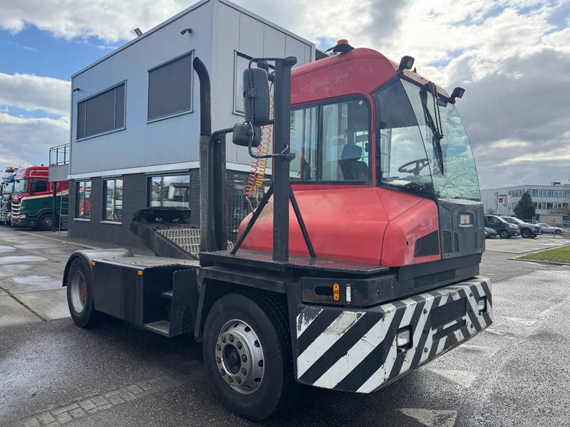 Kalmar TT612D 4X2 - Terminal tractor: picture 3 Kalmar TT612D 4X2 - Terminal tractor: picture 3