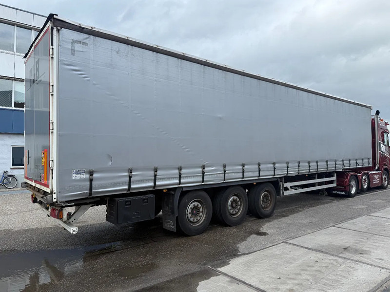 Kässbohrer XS - 3 AXLE - SAF + SLIDING ROOF - DISC BRAKES - Curtainsider semi-trailer: picture 4 Kässbohrer XS - 3 AXLE - SAF + SLIDING ROOF - DISC BRAKES - Curtainsider semi-trailer: picture 4