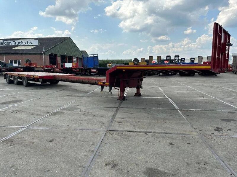 Lecci 3 AXLE EXTENDABLE - Low loader semi-trailer: picture 2 Lecci 3 AXLE EXTENDABLE - Low loader semi-trailer: picture 2
