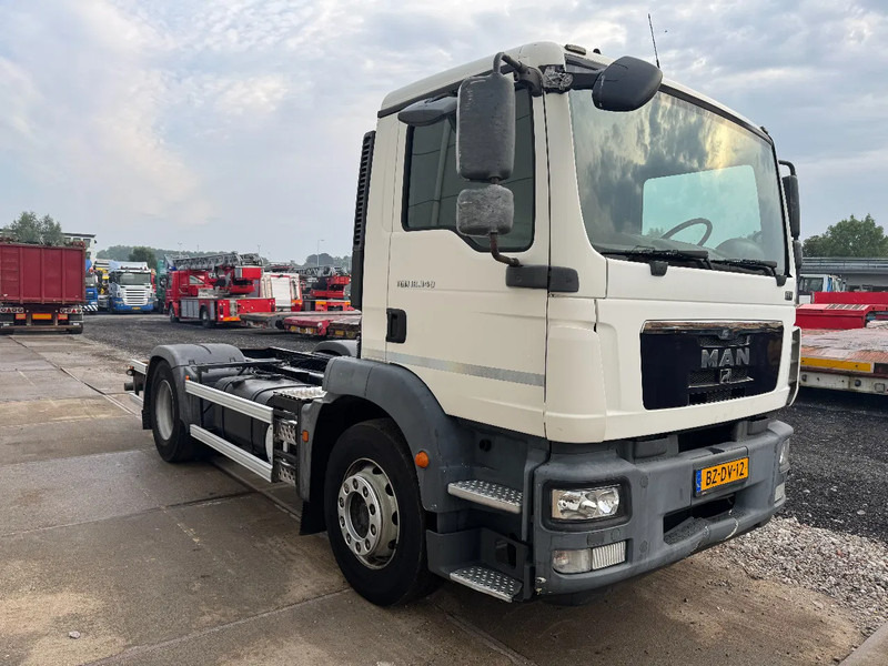 MAN TGM 18.340 4X2 EURO 5 CHASSIS - Cab chassis truck: picture 3 MAN TGM 18.340 4X2 EURO 5 CHASSIS - Cab chassis truck: picture 3