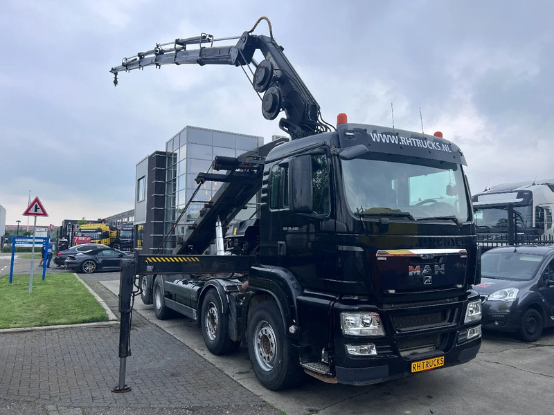 MAN TGS 35.440 8X2-4 + HIAB 220C-5 REMOTE + CABLE LIFT AUTOMATIC - Cable system truck, Crane truck: picture 3 MAN TGS 35.440 8X2-4 + HIAB 220C-5 REMOTE + CABLE LIFT AUTOMATIC - Cable system truck, Crane truck: picture 3