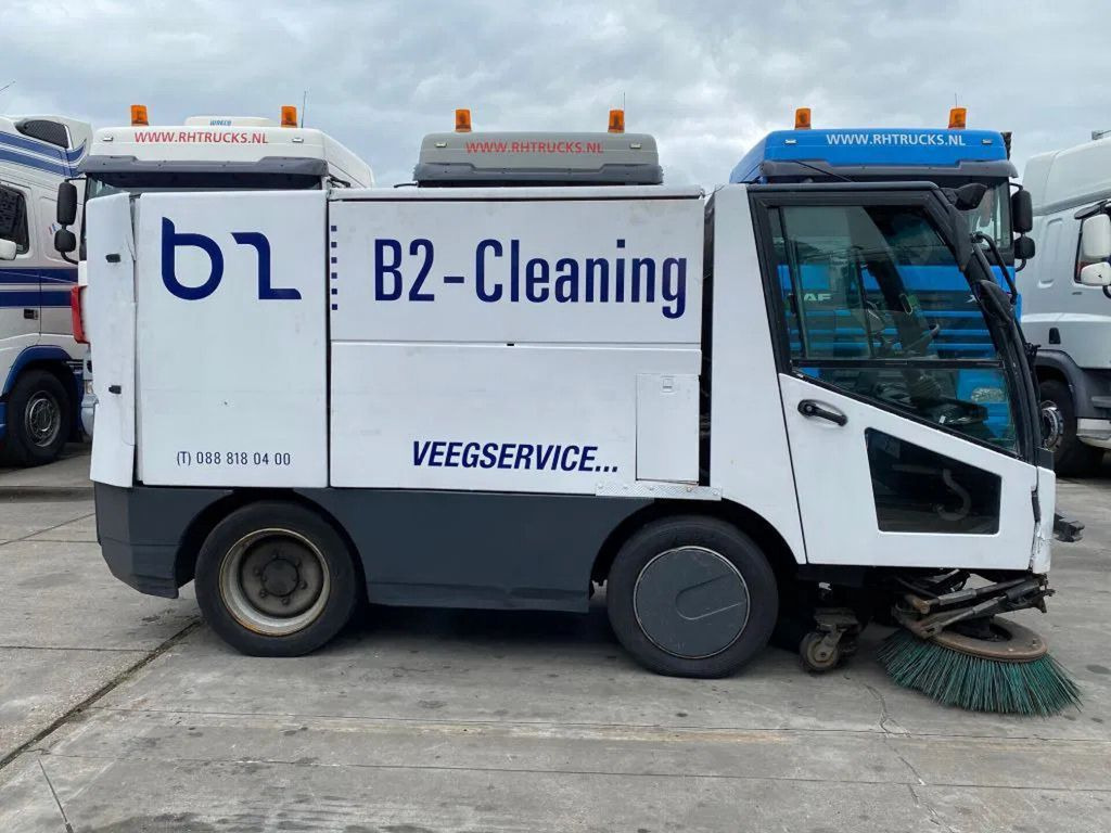 MFH MFH2500 - Road sweeper: picture 5 MFH MFH2500 - Road sweeper: picture 5