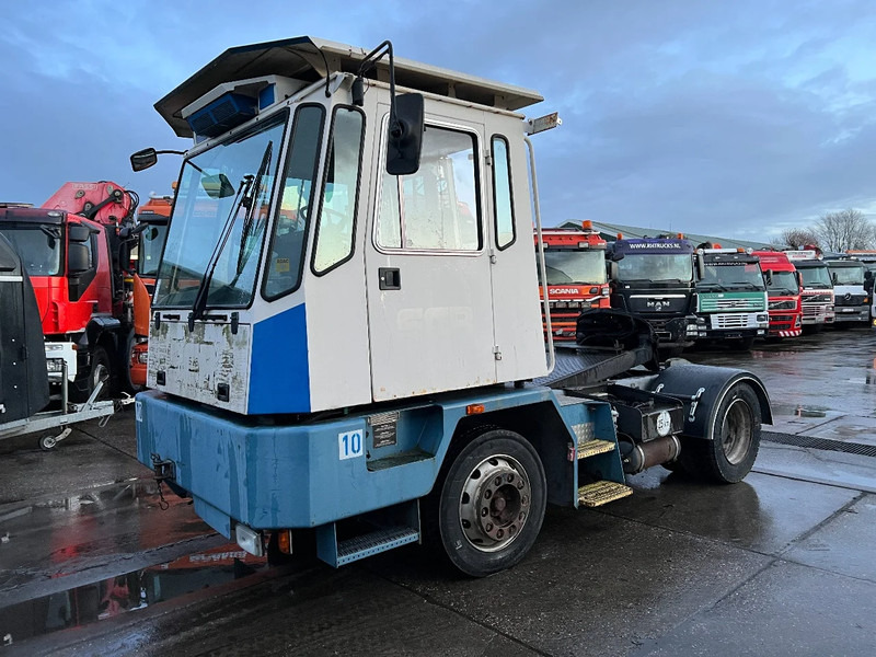 Mafi MT25T131C 4X2 *GEARBOX DON'T GO IN REVERSE* MT25T131C - Terminal tractor: picture 1 Mafi MT25T131C 4X2 *GEARBOX DON'T GO IN REVERSE* MT25T131C - Terminal tractor: picture 1