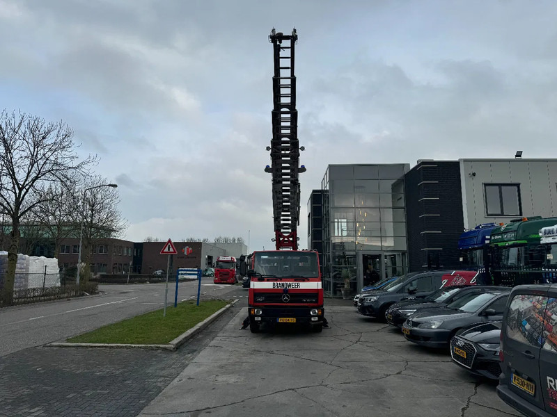 Mercedes-Benz 1120 OF MAGIRUS 24 METER + KORF + SLANGS - Fire truck: picture 2 Mercedes-Benz 1120 OF MAGIRUS 24 METER + KORF + SLANGS - Fire truck: picture 2